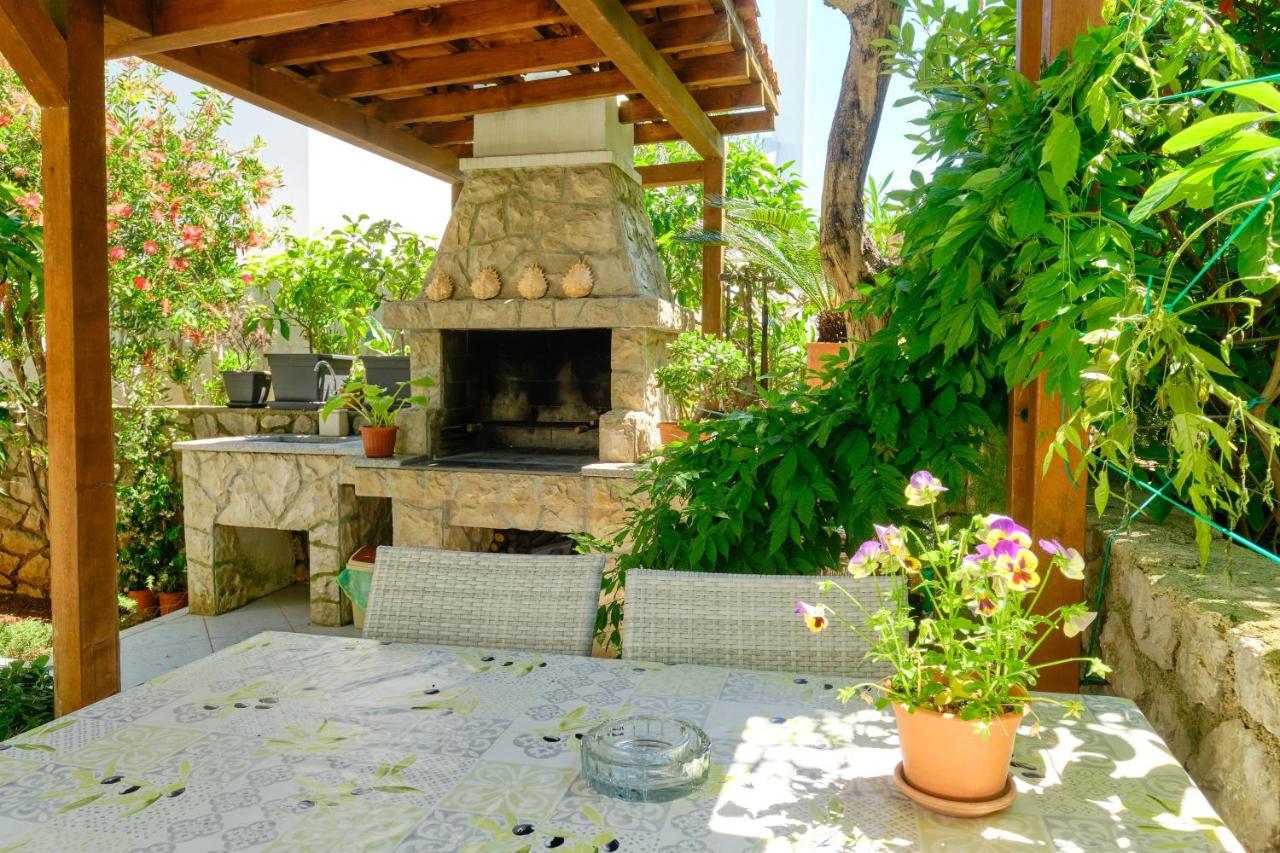 Apartman Mirjana 1 Mali Losinj Exterior photo