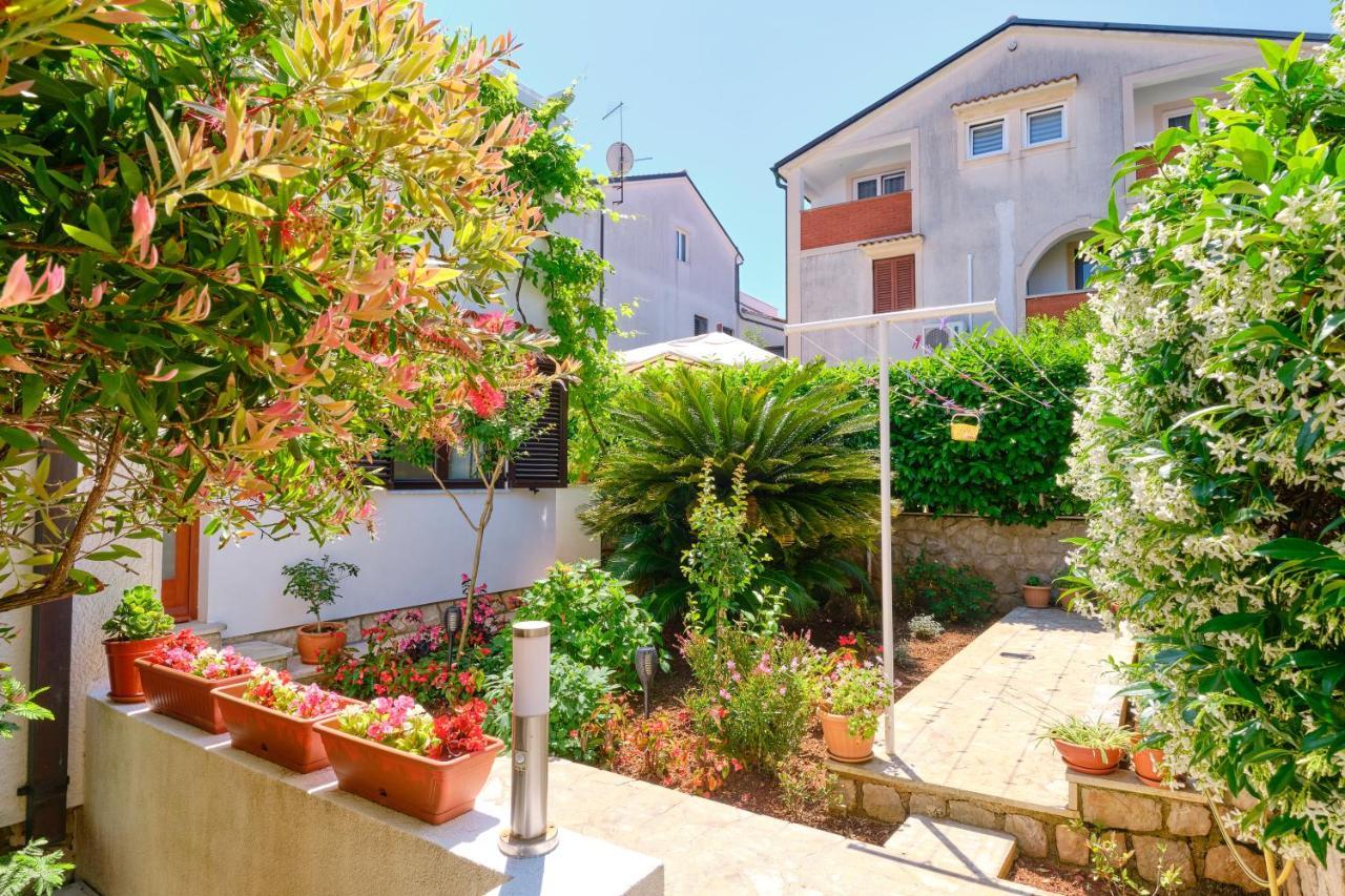 Apartman Mirjana 1 Mali Losinj Exterior photo